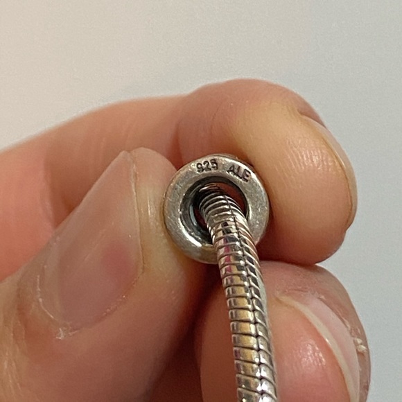 Pandora Bracelet with charms - Picture 7 of 10